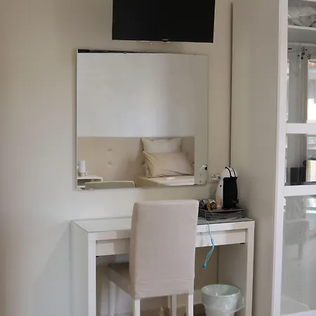 Michelangelo 住宿加早餐酒店 罗萨诺