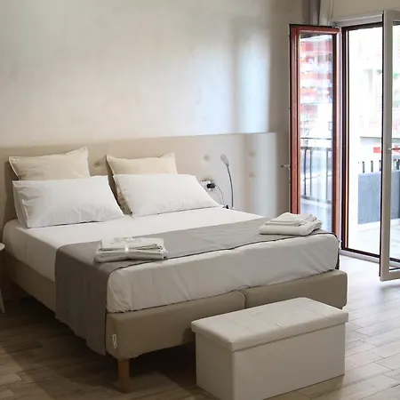 住宿加早餐酒店 Michelangelo 罗萨诺