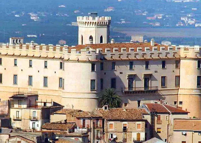 Alojamento de Acomodação e Pequeno-almoço Michelangelo 4*