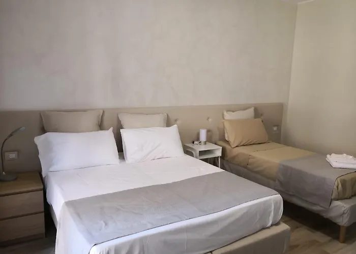 Alojamento de Acomodação e Pequeno-almoço Michelangelo 4*