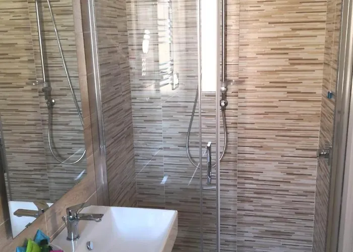 Alojamento de Acomodação e Pequeno-almoço Michelangelo 4*